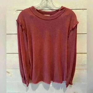 La Miel pullover small women’s ruffle top, EUC, boutique casual top